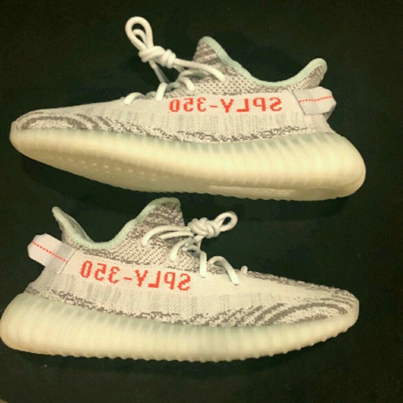 Yeezy - Picture 3 of 4